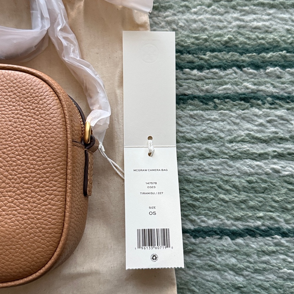 🆕 Tory Burch McGraw camera bag - Picture 12 of 12